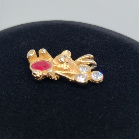 Bear Pendant Signed D.M.99 Gold Tone July Birthstone Red Belly Crystal Balloons - Picture 10 of 15